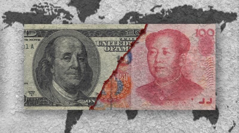 Billet coupé en deux entre le dollar et le yuan chinois